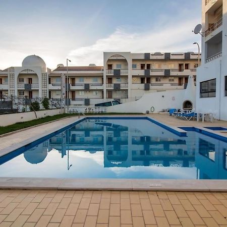 Central Apartment - Pool And Sea View & Albufeira Center 외부 사진