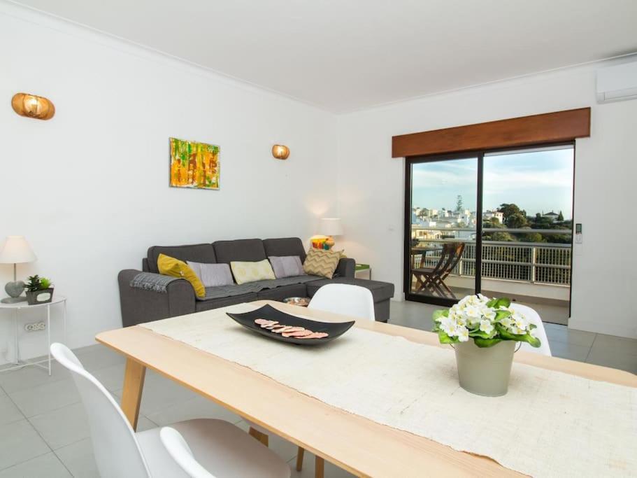 Central Apartment - Pool And Sea View & Albufeira Center 외부 사진